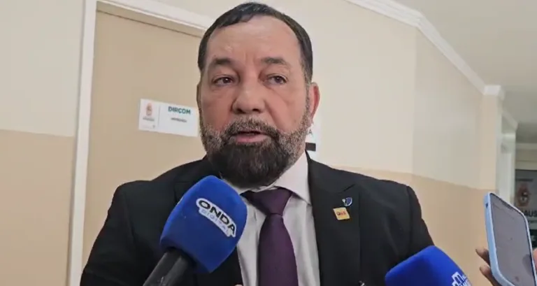 VÍDEO: Gilmar Nascimento nega interferência do prefeito sobre pedido de cassação de vereadores Salazar e Rosses: "Vamos analisar o fato"