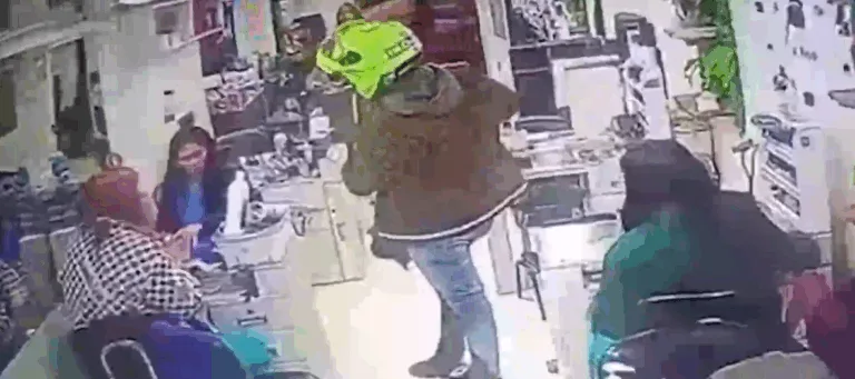 IMAGENS FORTES: Policial mata companheira em salão de beleza e em seguida tira a própria vida