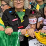 Debora-menezes-ato-anistia-abril 5