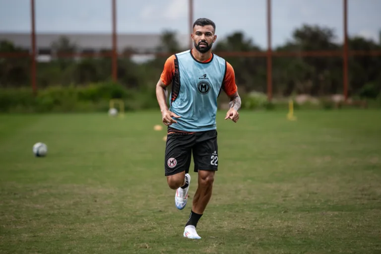 Edgo Guedes, atacante contratado pelo Manauara EC (Foto: Laiza Balieiro/MEC).