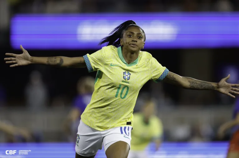 Seleção brasileira feminina vence os Estados Unidos por 2 a 1