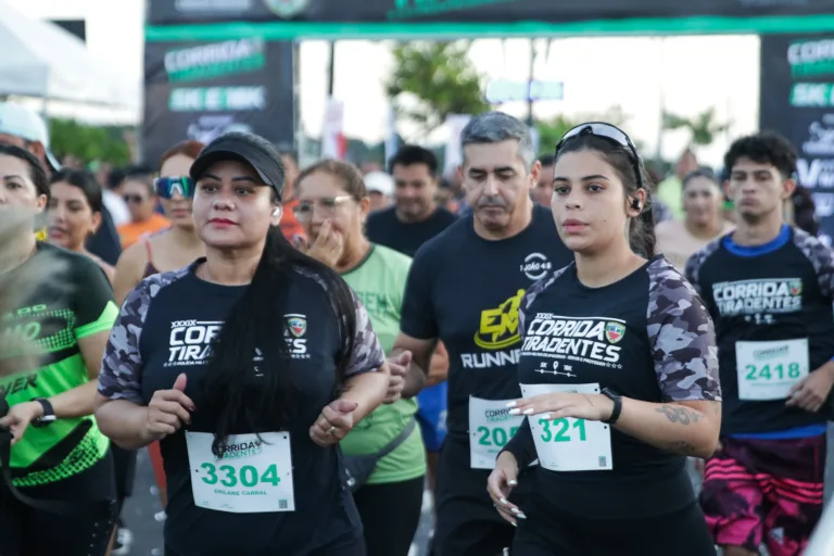 Corrida Tiradentes reúne mais de 3 mil pessoas em Manaus