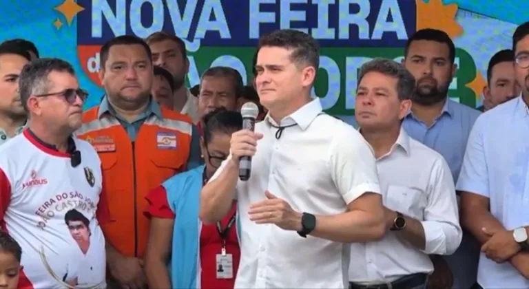 “A favela venceu”, declara David ao celebrar chegada ao poder com aliados