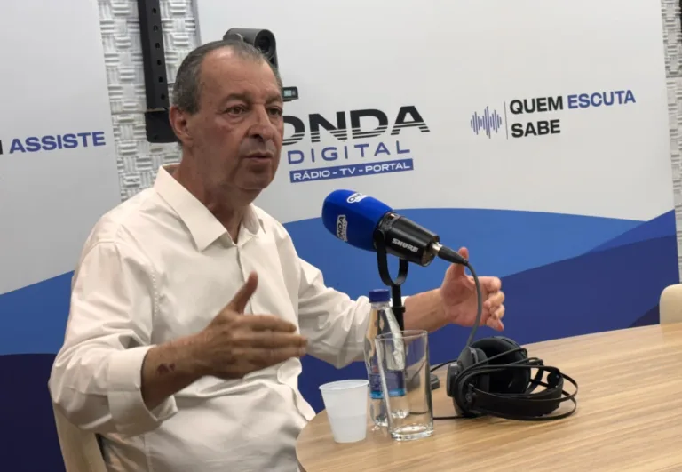“O maior erro que a democracia brasileira cometeu é ter reeleição”, dispara Omar Aziz