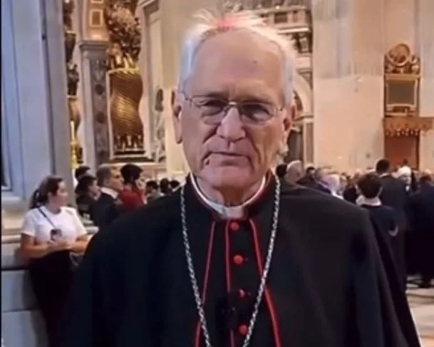 Dom Leonardo homenageia papa Francisco