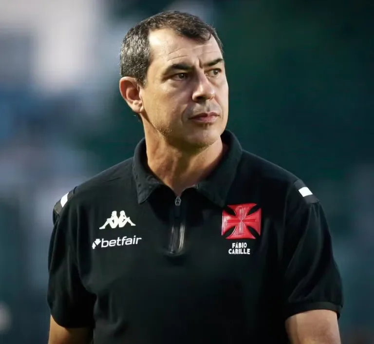 Fábio Carille foi técnico do Vasco até abril deste ano (Foto: Matheus Lima/CRVG)