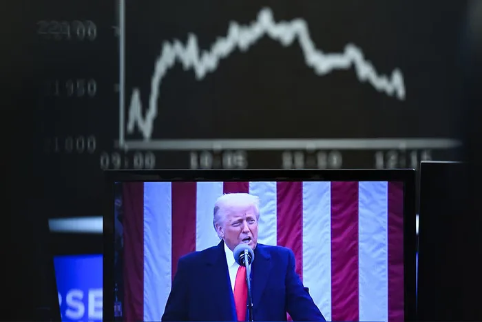 "Tarifaço" de Trump derruba bolsas pelo mundo; no Brasil, dólar despenca