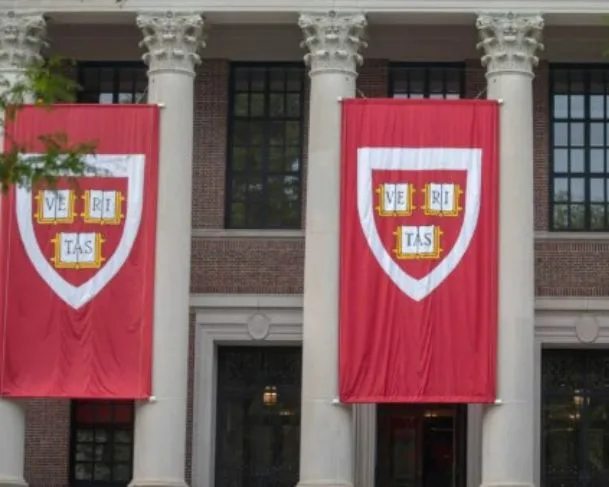 EUA exige desculpas de Harvard