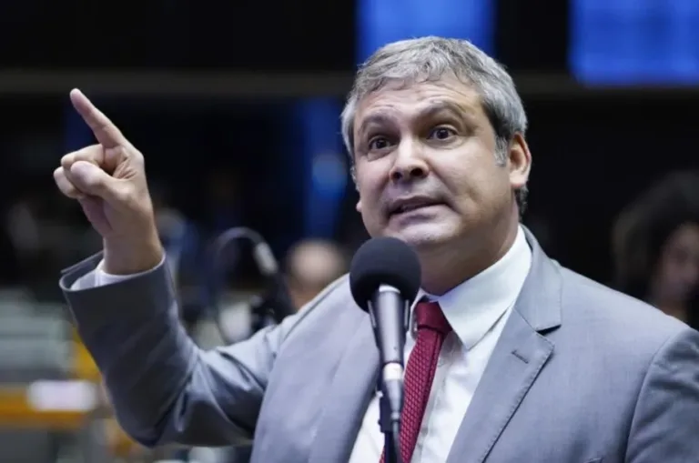 Líder do PT na Câmara, Lindbergh Farias
