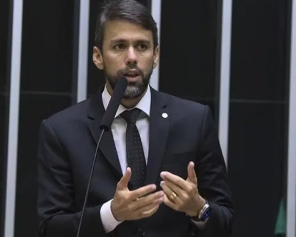 Governo escolhe novo ministro