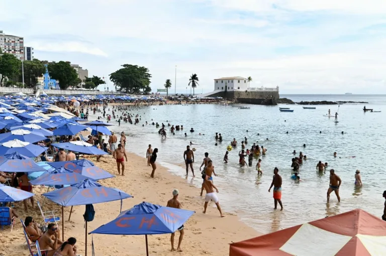 Brasileiros só terão 'superferiado' de Páscoa e Tiradentes novamente em 2087; entenda