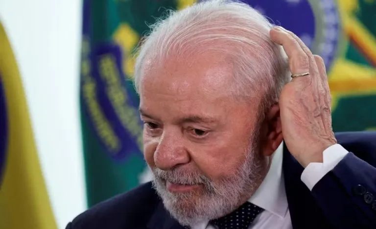 Desaprovação ao governo Lula atinge 57,4% e bate recorde no 3º mandato, aponta Paraná Pesquisas