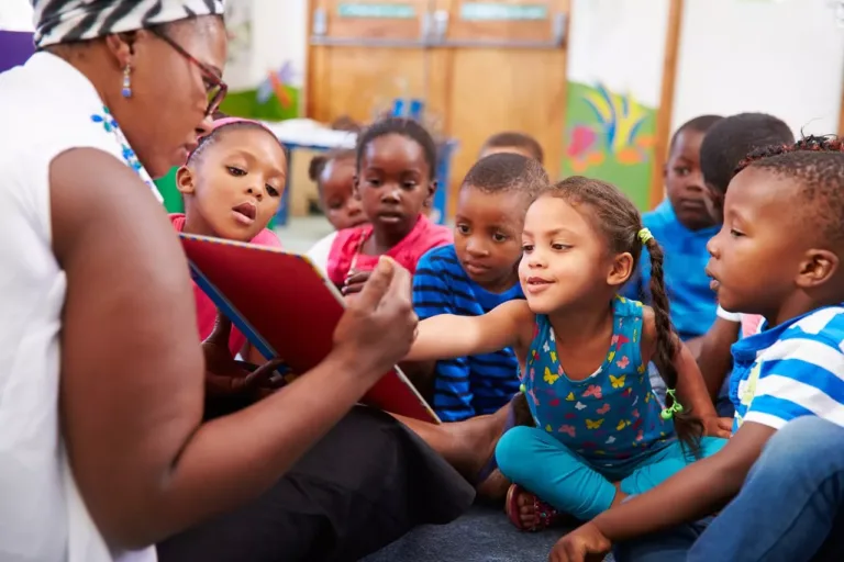 Dia Nacional do Livro Infantil: Uma forma divertida e prazerosa de aprendizado