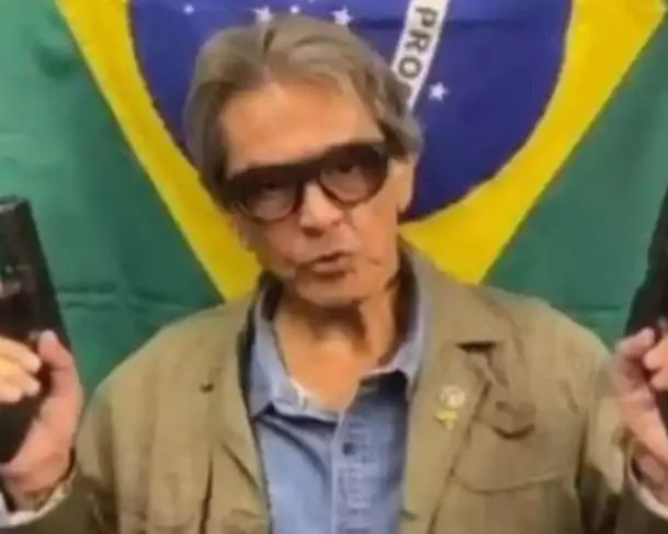 Roberto Jefferson foi preso após descumprir medidas cautelares