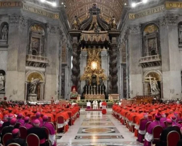 A Igreja Católica está no período da Sé Vacante