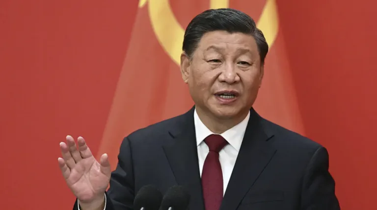 China retalia "tarifaço" de Trump com 34% de imposto sobre importações para EUA; bolsas desabam