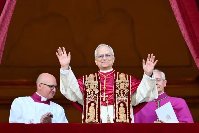 Robert Francis Prevost, o Papa Leão XIV - (Foto: Alberto PIZZOLI/AFP).