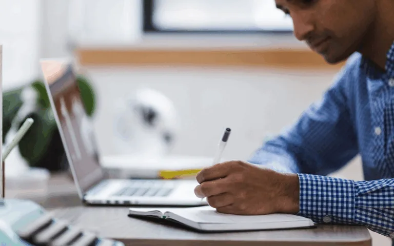 Cursos EaD estão com novas regras - (Foto: Banco de Imagens/Pixabay).