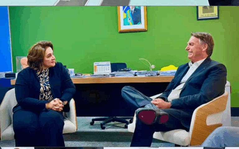 Maria do Carmo e Bolsonaro - (Foto: Reprodução/Instagram @mariadocarmoseffair).