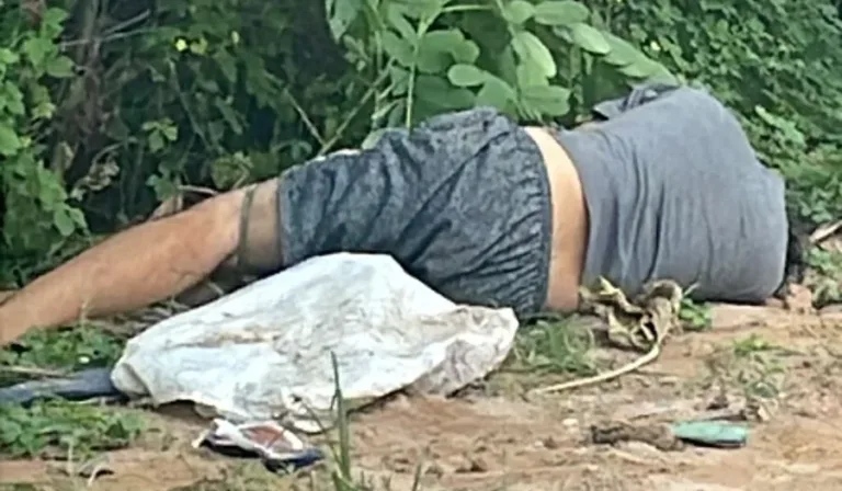 Corpo de homem com pés e mãos amarrados é encontrado em Manaus