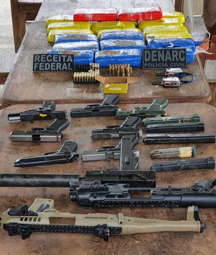 Polícia causa prejuízo milionário a criminosos durante apreensão de drogas, armas no Amazonas