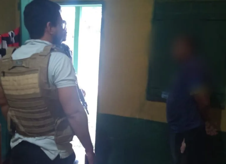 Enteado é preso suspeito de matar madrasta após vítima recusar relacionamento em Manaus; ele estava fugindo para MT