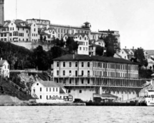 Donald Trump quer reativar prisão de Alcatraz fechada há mais de 60 anos Donald Trump quer reativar prisão de Alcatraz fechada há mais de 60 anos