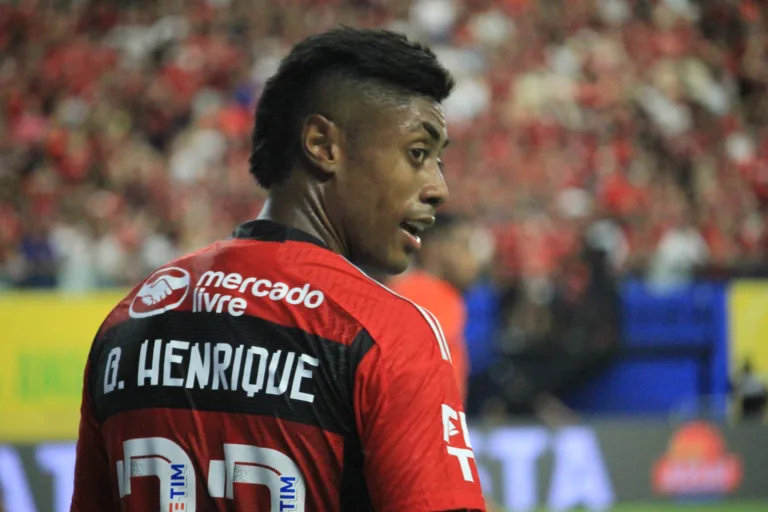 Defesa de Bruno Henrique se manifesta após jogador se tornar réu por manipulação de resultado e estelionato
