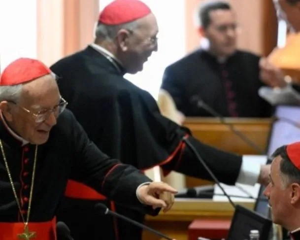 Saiba mais sobre o conclave