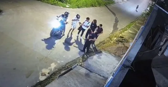 Criminosos assaltam estudantes e intimidam testemunha na zona norte de Manaus