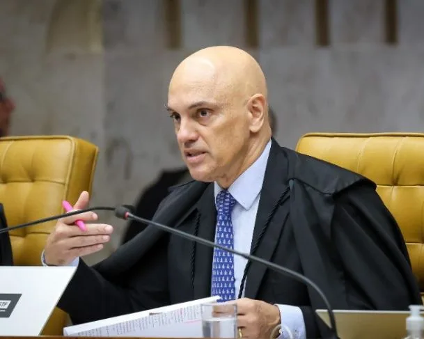 Moraes libera provas aos réus de minuta do golpe