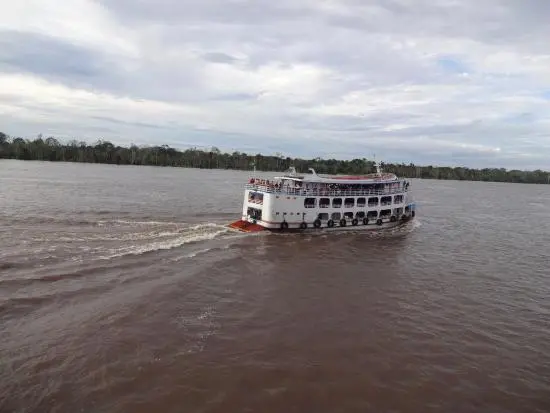 Colisão entre barcos mata casal no interior do Amazonas
