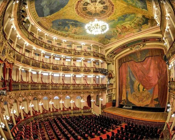 Teatro Amazonas é considerado um dos mais bonitos do mundo