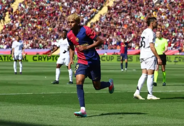 Yamal acerta com Barcelona.