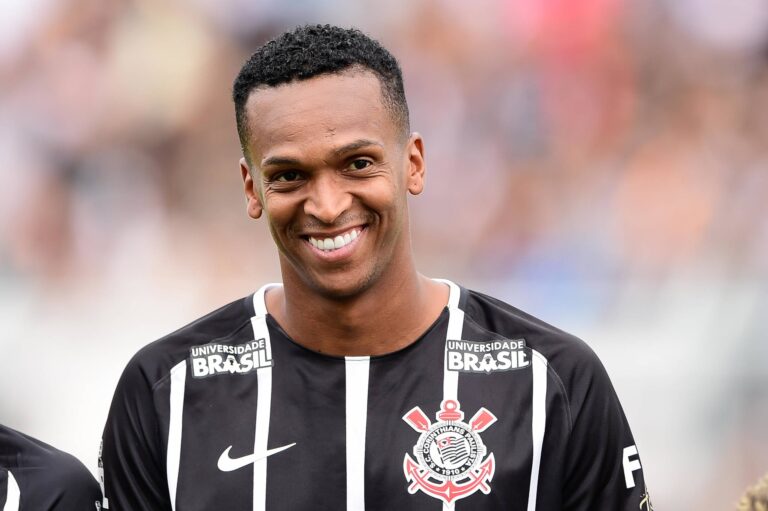 Jô, ex-jogador do Corinthians é preso pela 2ª vez em aeroporto de São Paulo