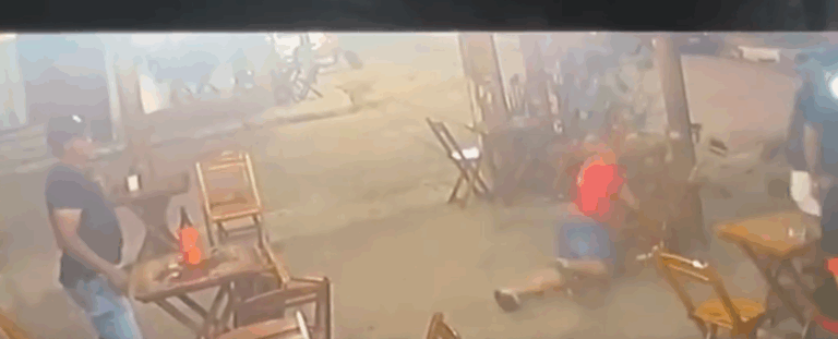 VÍDEO: Homem é morto a facadas em bar de Quixadá após desentendimento