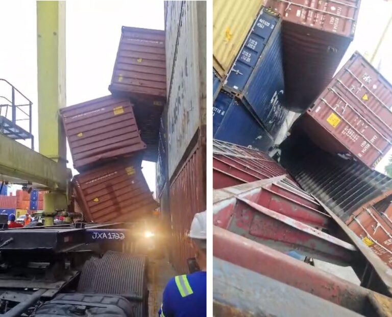 Contêineres desabam sobre caminhão - (Foto: Reprodução/WhatsApp).