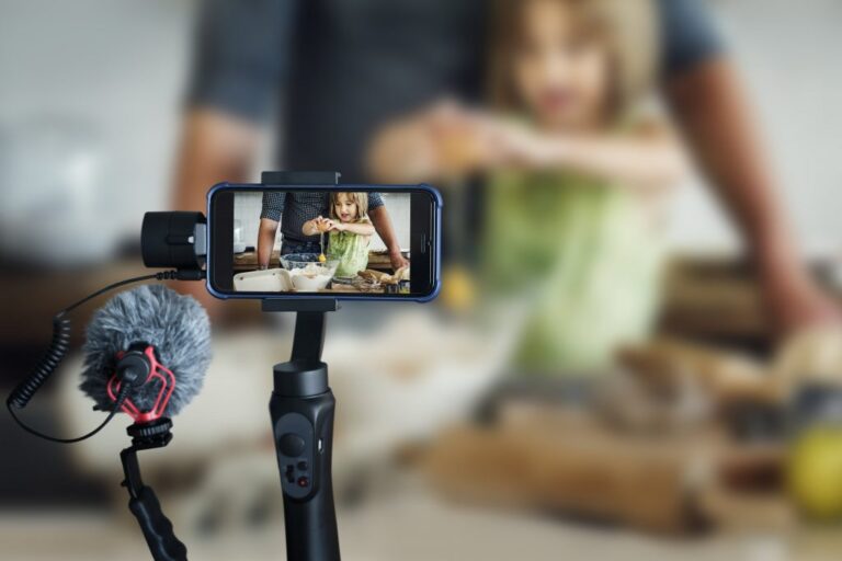 Projeto de Lei quer regras para crianças influenciadoras - (Foto: Reprodução/ internet).