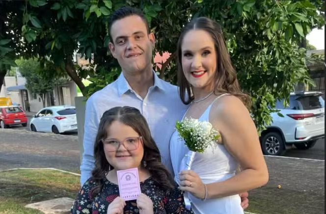 Casal e filha morre em acidente de trânsito após jantar de 'Dia dos namorados' no Paraná
