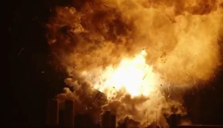 VÍDEO: Foguete Starship, da empresa de Elon Musk, explode nos Estados Unidos