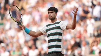 Alcaraz conquista virada histórica e é bicampeão em final mais longa de Roland Garros