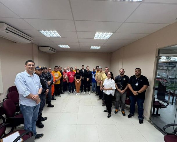 Em Parintins, filas da galera contará com mais segurança no Bumbódromo.