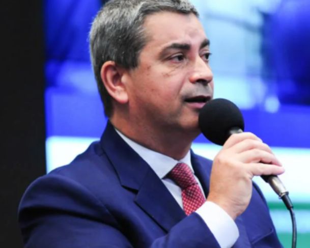 Saiba quem será o parlamentar que pode assumir como suplente de Carla Zambelli na Câmara Saiba quem será o parlamentar que pode assumir como suplente de Carla Zambelli na Câmara