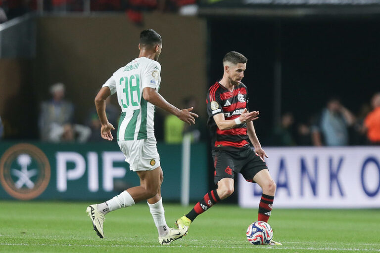 Flamengo vence o Espérance na estreia da Copa do Mundo de Clubes