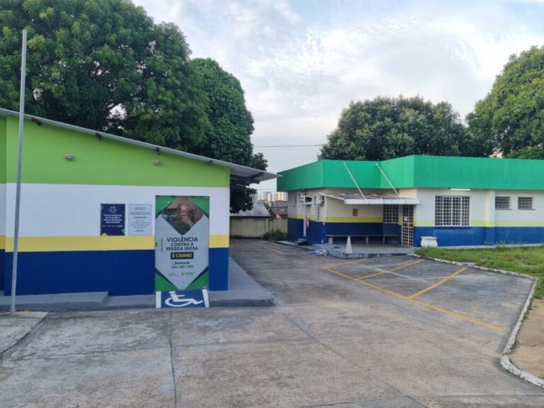 VÍDEO: Homem é preso após agredir e ameaçar o próprio pai, um idoso, em Manaus
