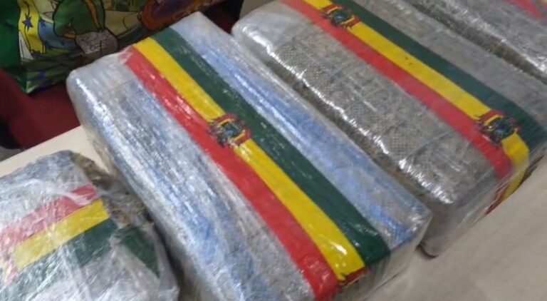 Casal é preso suspeito de fornecer drogas em Manaus