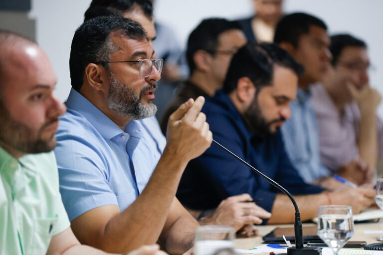 Wilson Lima durante Comitê Permanente de Enfrentamento a Eventos Climáticos e Ambientais