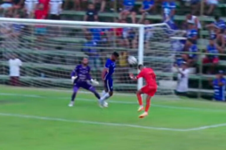 Aleffe marcou o gol solitário para o Manauara contra o Águia de Marabá (Foto: Reprodução)