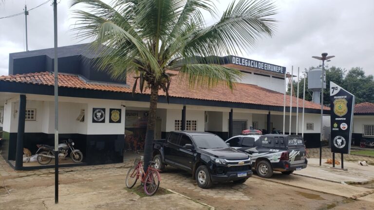 Condenado por homicídio, homem é preso após assaltar postos de combustíveis no Amazonas Condenado por homicídio, homem é preso após assaltar postos de combustíveis no Amazonas