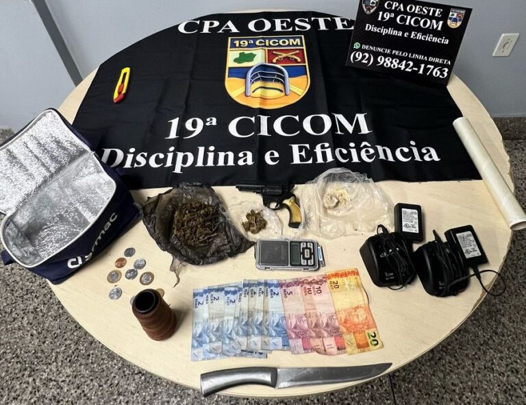 Materiais apreendidos nas ações policiais (Foto: Divulgação/PMAM)